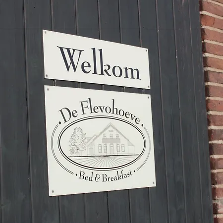 De Flevohoeve Oudesluis (North Holland)