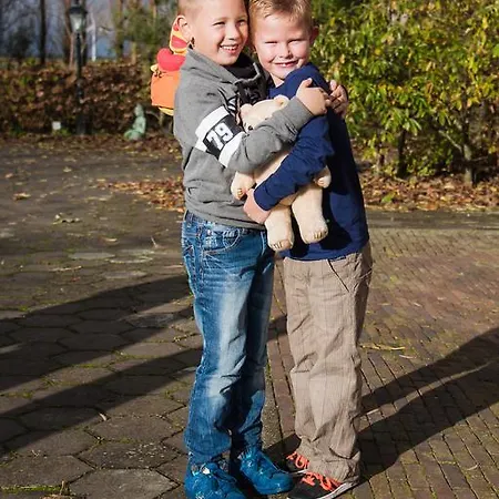 De Flevohoeve Oudesluis (North Holland)